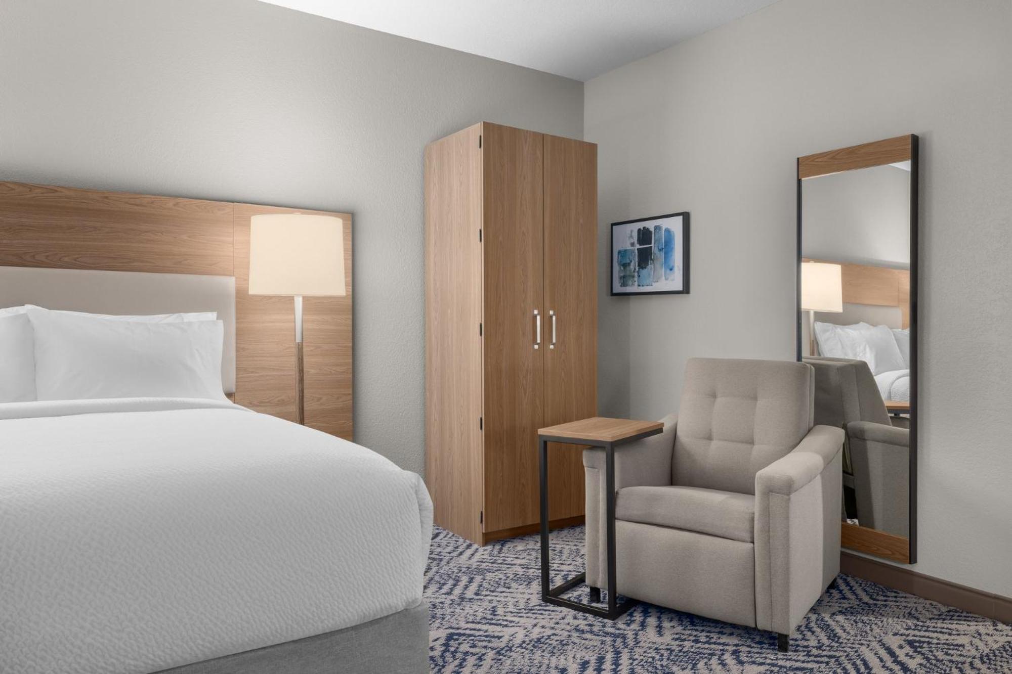Candlewood Suites Alexandria By Ihg Exterior foto
