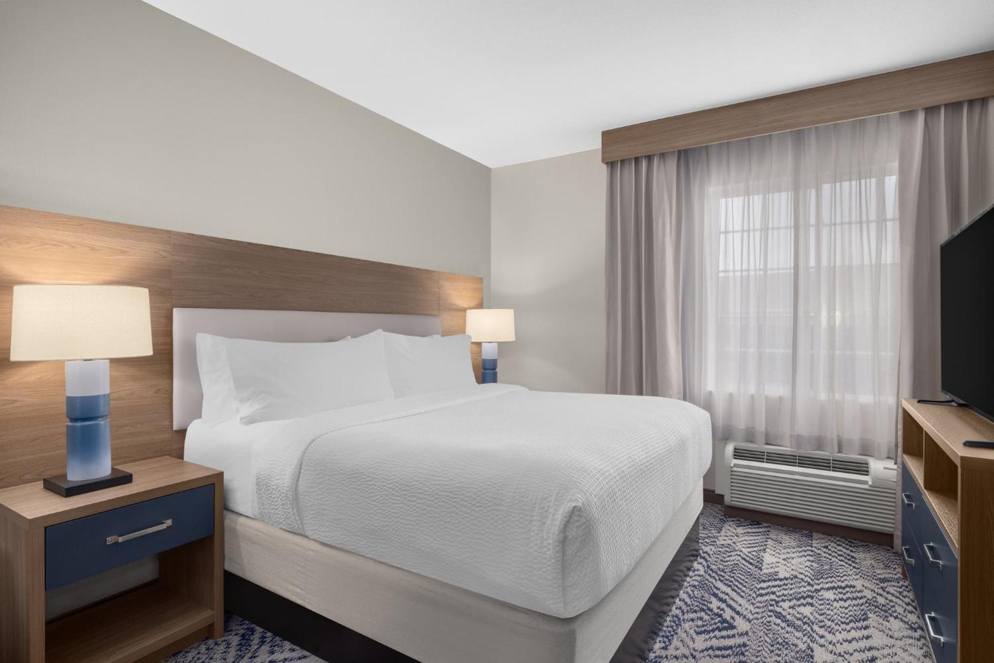 Candlewood Suites Alexandria By Ihg Exterior foto