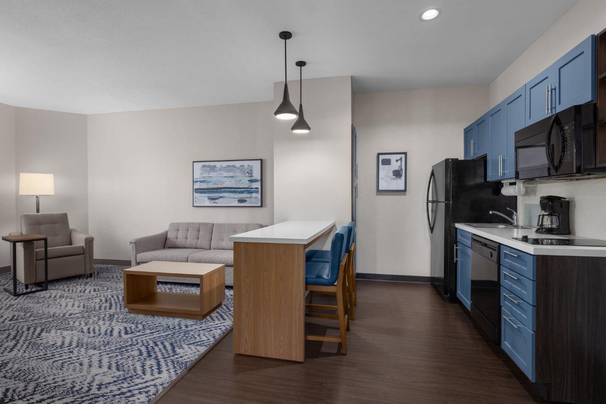 Candlewood Suites Alexandria By Ihg Exterior foto